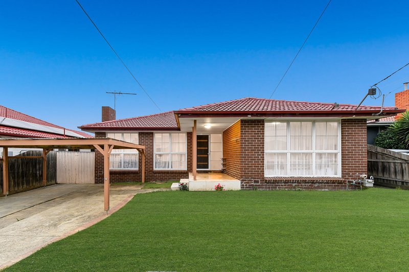 Photo - 14 Maroubra Avenue, Noble Park VIC 3174 - Image 2