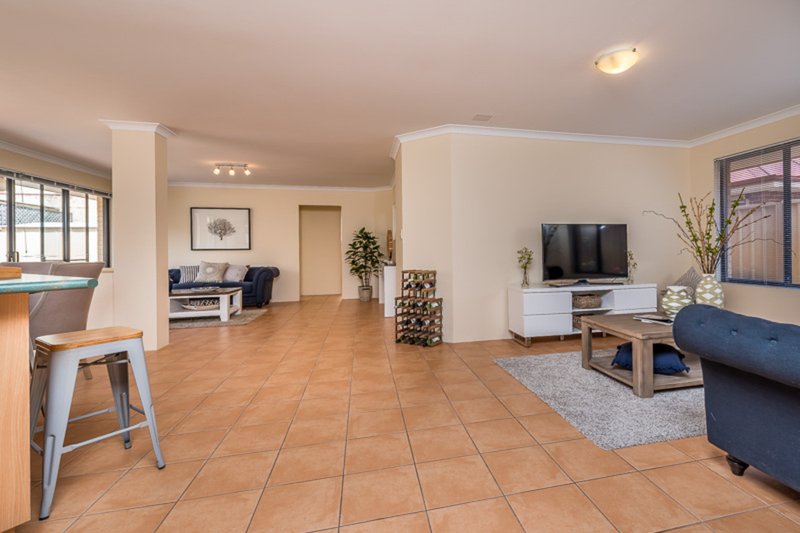 Photo - 14 Marriot Turn, Currambine WA 6028 - Image 13