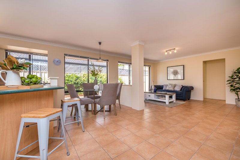 Photo - 14 Marriot Turn, Currambine WA 6028 - Image 14