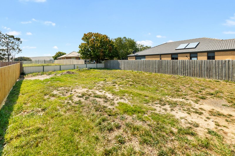 Photo - 14 Marsala Way, Mernda VIC 3754 - Image 7