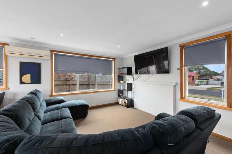 Photo - 14 Maxfield Court, Devonport TAS 7310 - Image 3