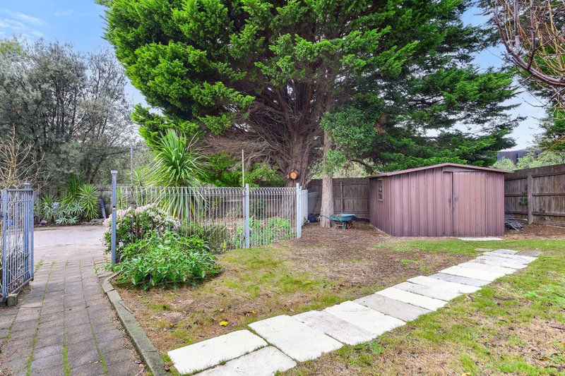 Photo - 14 Maxine Court, Noble Park VIC 3174 - Image 12