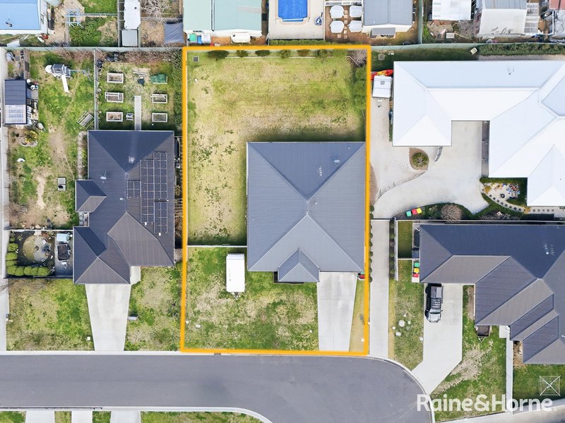 Photo - 14 Maxwell Drive, Eglinton NSW 2795 - Image 16