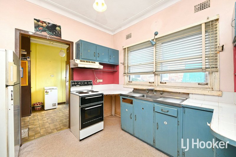 Photo - 14 Mcclelland Street, Chester Hill NSW 2162 - Image 2