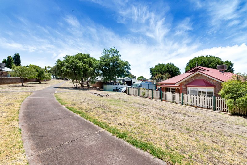 Photo - 14 Mccullough Court, Golden Grove SA 5125 - Image 24