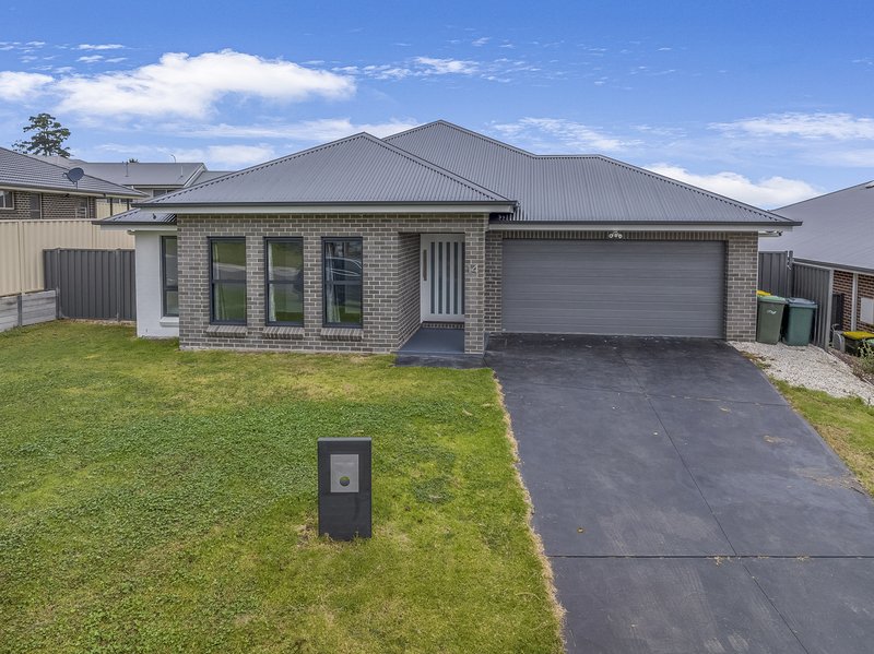 14 Mcgrath Place, Goulburn NSW 2580