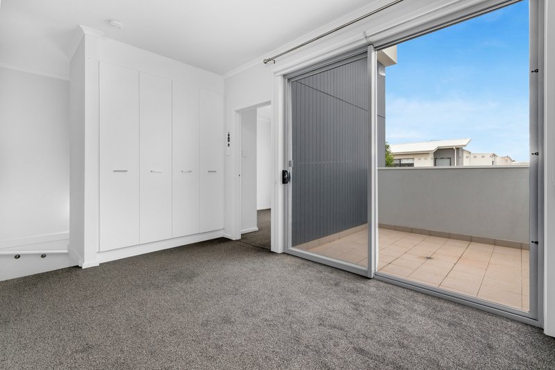 Photo - 14 Mcinness Place, Munno Para SA 5115 - Image 14