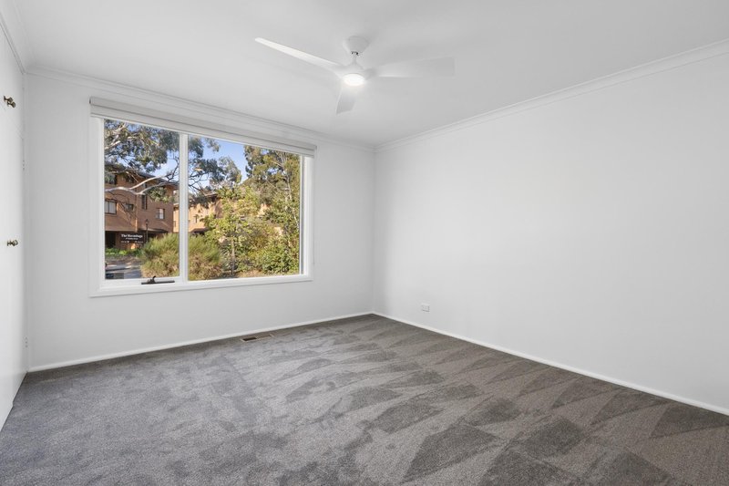 Photo - 14 Medley Street, Chifley ACT 2606 - Image 8