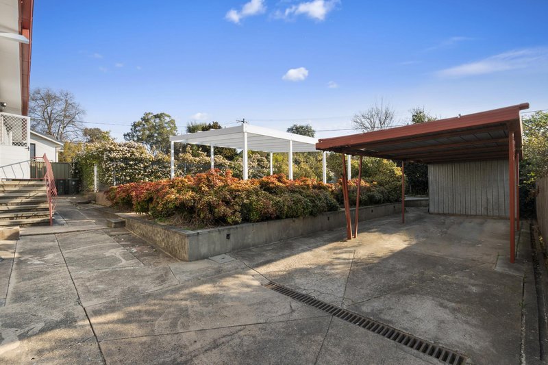 Photo - 14 Medley Street, Chifley ACT 2606 - Image 16