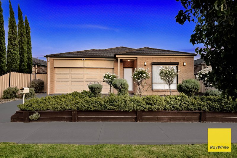 Photo - 14 Mercantour Boulevard, Tarneit VIC 3029 - Image 2