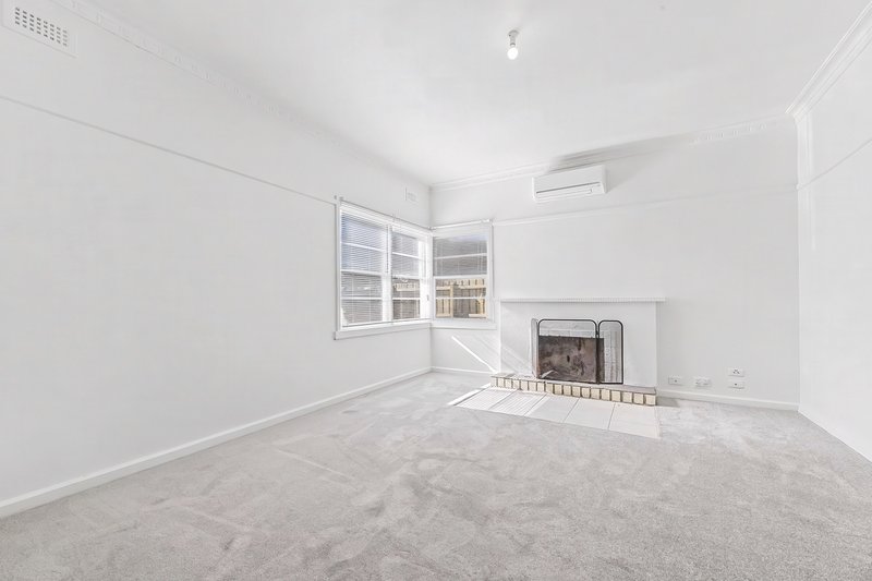 Photo - 14 Mereweather Avenue, Frankston VIC 3199 - Image 3