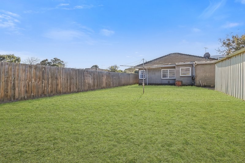 Photo - 14 Mereweather Avenue, Frankston VIC 3199 - Image 10