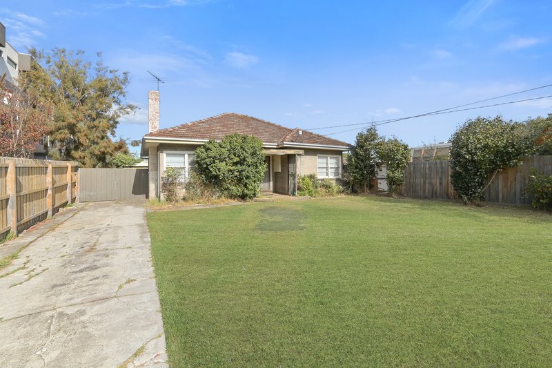 Photo - 14 Mereweather Avenue, Frankston VIC 3199 - Image 14