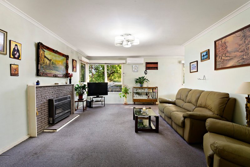 Photo - 14 Meribah Court, Parkdale VIC 3195 - Image 3