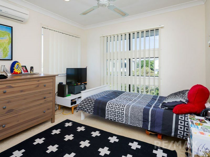 Photo - 1/4 Meridien Av , Varsity Lakes QLD 4227 - Image 9