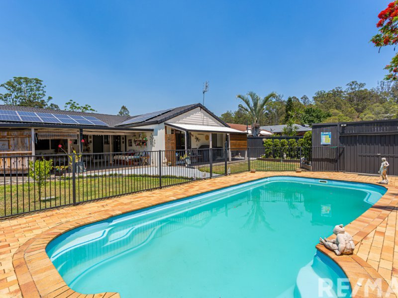 Photo - 14 Merloo Drive, Nerang QLD 4211 - Image 6