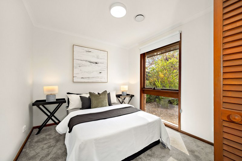 Photo - 14 Messenger Street, Holt ACT 2615 - Image 14