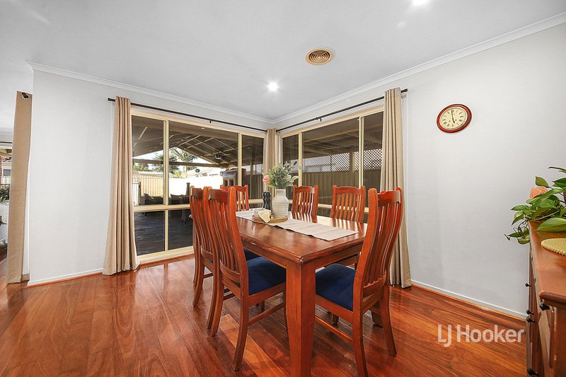 Photo - 14 Messina Crescent, Point Cook VIC 3030 - Image 15