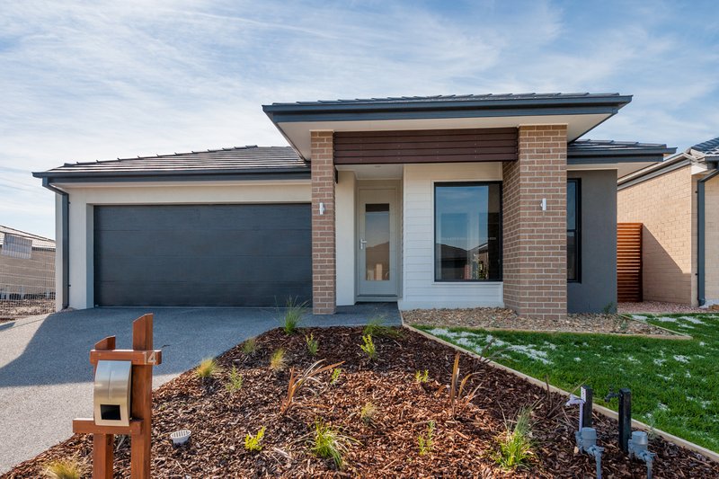 14 Mietta Terrace, Greenvale VIC 3059