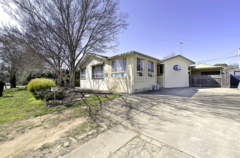 14 Millhouse Crescent, Higgins ACT 2615