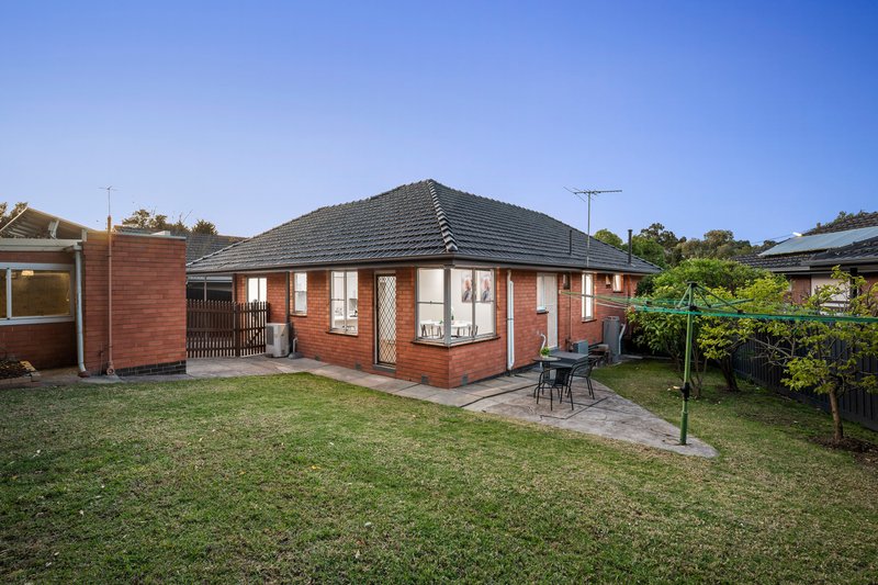 Photo - 14 Mingeta Avenue, Blackburn South VIC 3130 - Image 11