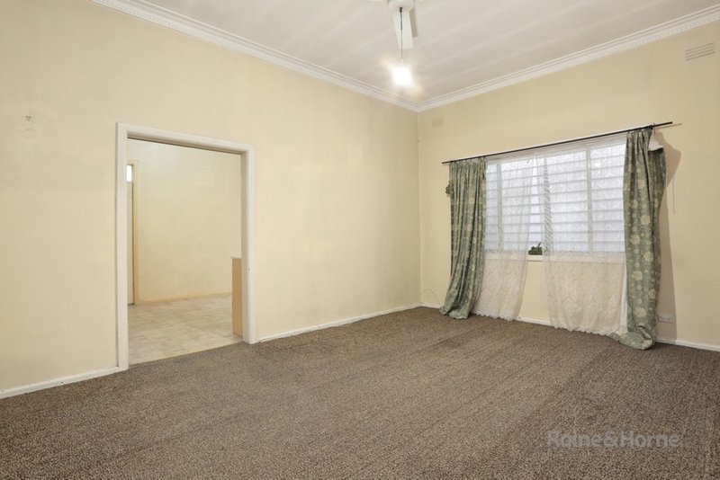 Photo - 14 Mirams Street, Ascot Vale VIC 3032 - Image 4