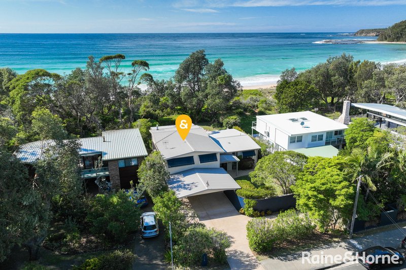 14 Mitchell Parade, Mollymook Beach NSW 2539