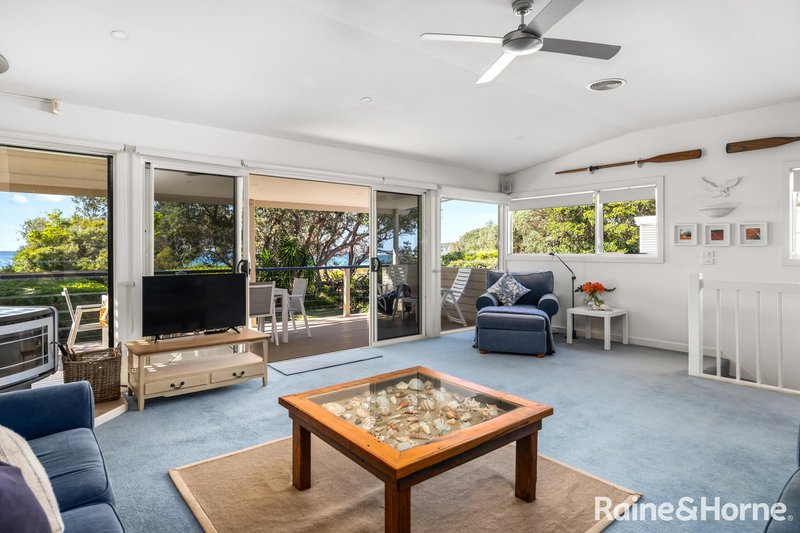 Photo - 14 Mitchell Parade, Mollymook Beach NSW 2539 - Image 13