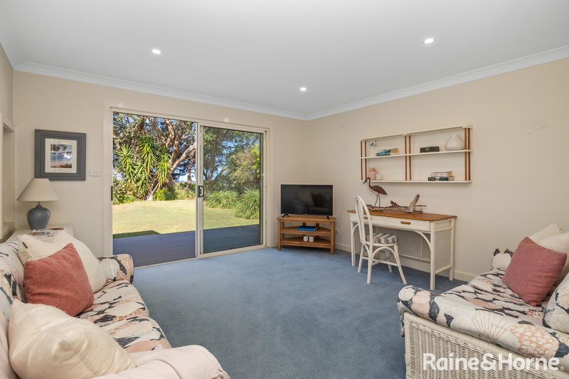 Photo - 14 Mitchell Parade, Mollymook Beach NSW 2539 - Image 21