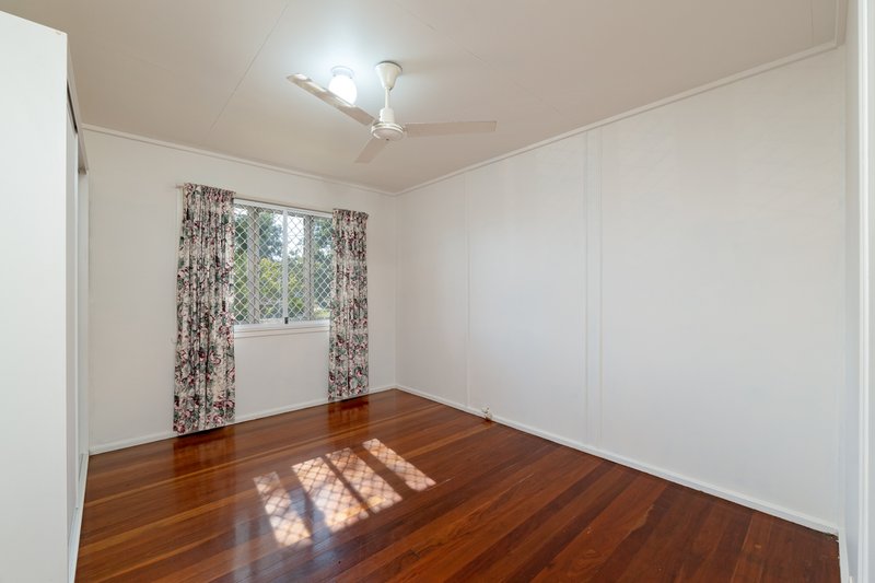 Photo - 14 Mitchell Street, Riverview QLD 4303 - Image 10