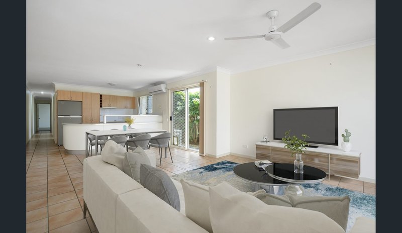 Photo - 1/4 Molucca Avenue, Palm Beach QLD 4221 - Image 3