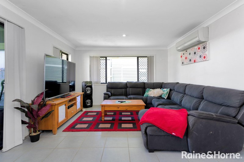 Photo - 14 Montgomery Street, Rural View QLD 4740 - Image 4