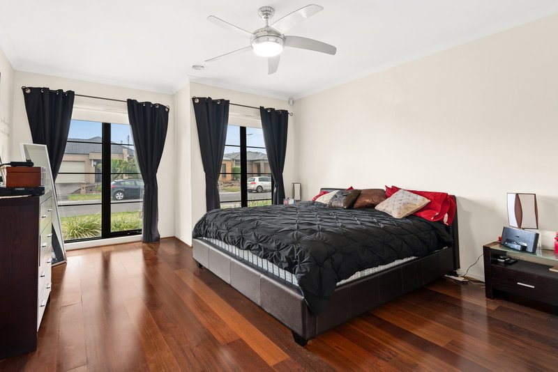 Photo - 14 Moore Mews, Pakenham VIC 3810 - Image 7