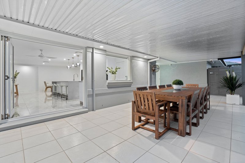 Photo - 14 Moores Road, Redland Bay QLD 4165 - Image 6