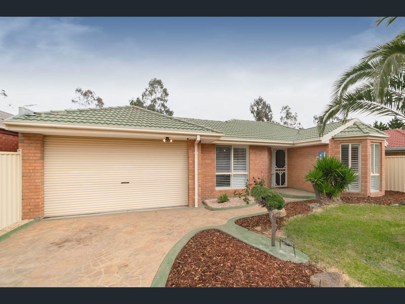 14 Morgan Court, Roxburgh Park VIC 3064