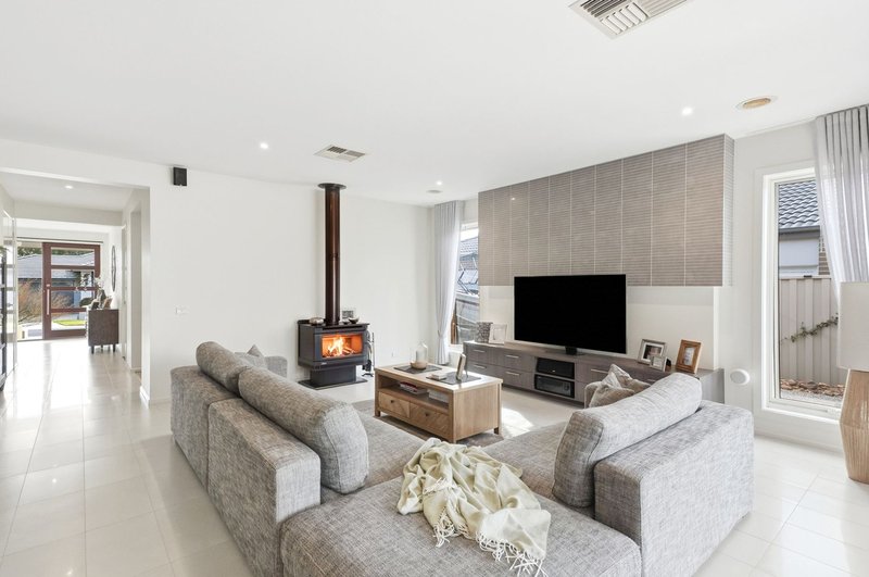 Photo - 14 Morven Road, Darley VIC 3340 - Image 13