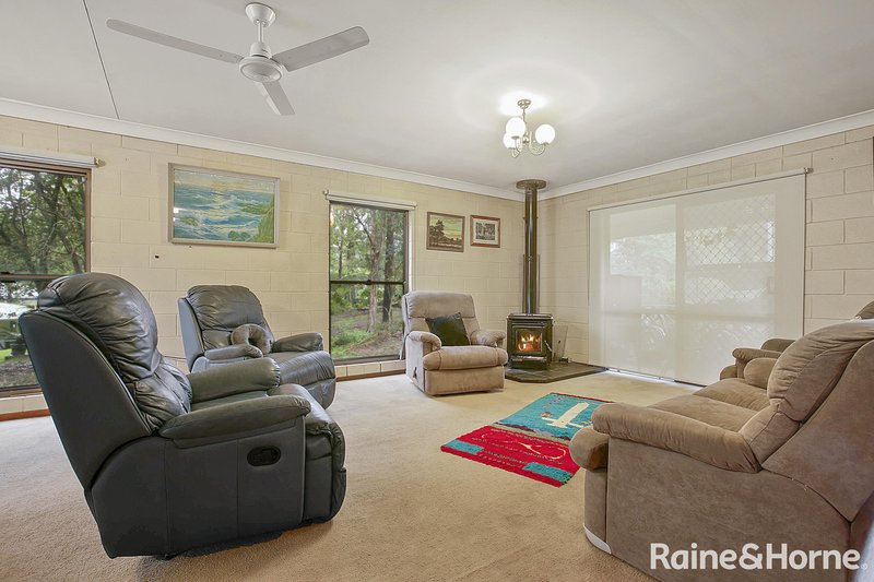 Photo - 14 Mountain Street, Pomona QLD 4568 - Image 3