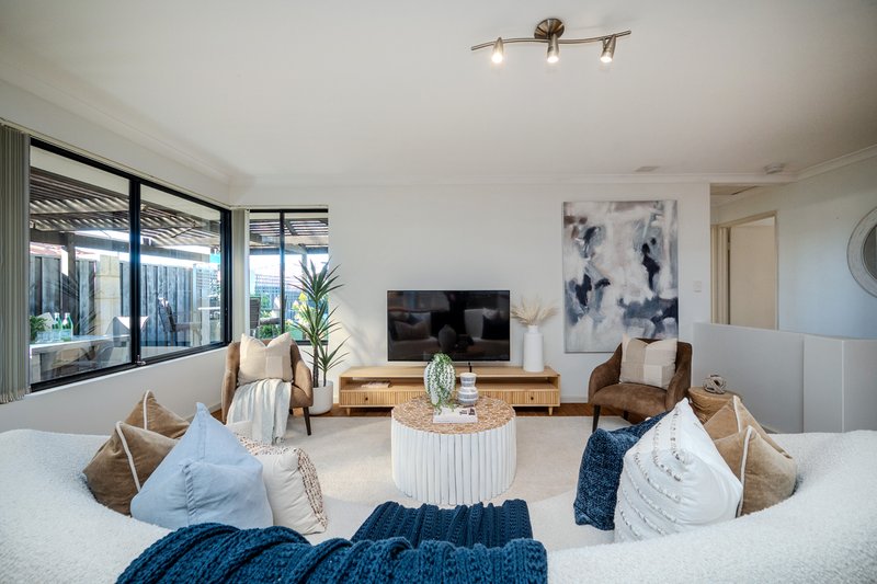 Photo - 14 Mulgrave Loop, Mindarie WA 6030 - Image 14