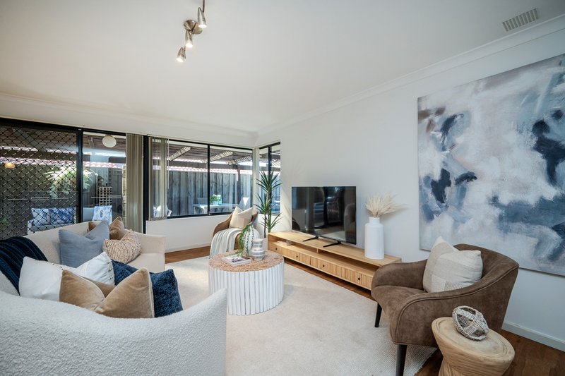 Photo - 14 Mulgrave Loop, Mindarie WA 6030 - Image 15