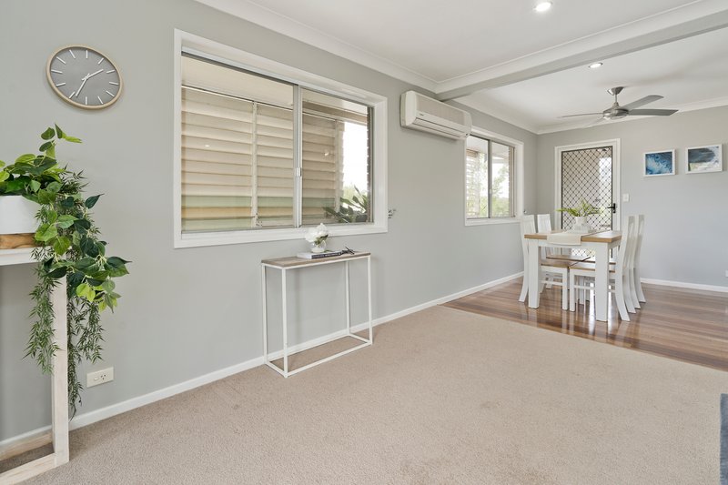 Photo - 14 Mullacor Street, Ferny Grove QLD 4055 - Image 9