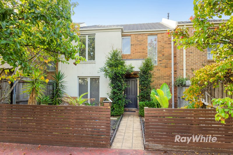 Photo - 14 Mulsanne Lane, Bentleigh East VIC 3165 - Image 1