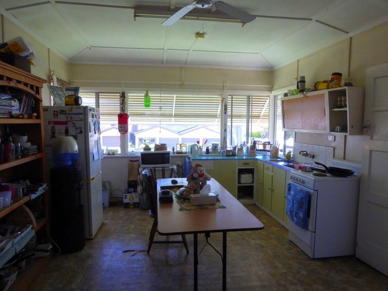 Photo - 14 Murphy Street, Scarborough QLD 4020 - Image 4