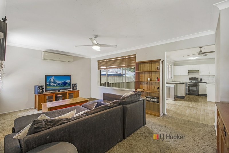 Photo - 14 Myall Close, Blue Haven NSW 2262 - Image 4