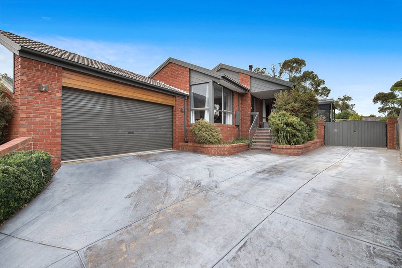 14 Narambi Close, Ferntree Gully VIC 3156