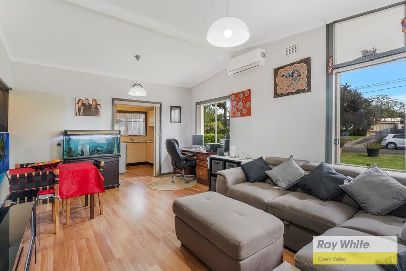 Photo - 14 Naranghi Street, Busby NSW 2168 - Image 3