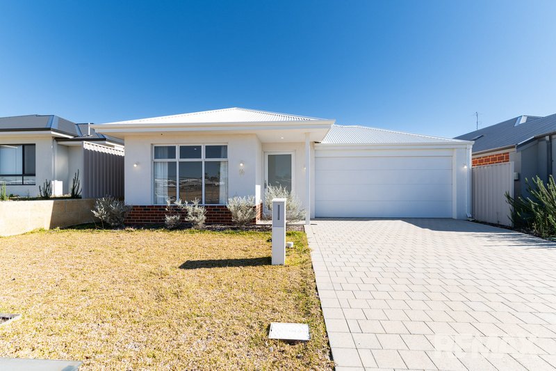 Photo - 14 Nasturtium Road, Sinagra WA 6065 - Image 1