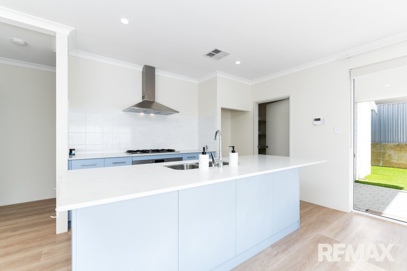 Photo - 14 Nasturtium Road, Sinagra WA 6065 - Image 6