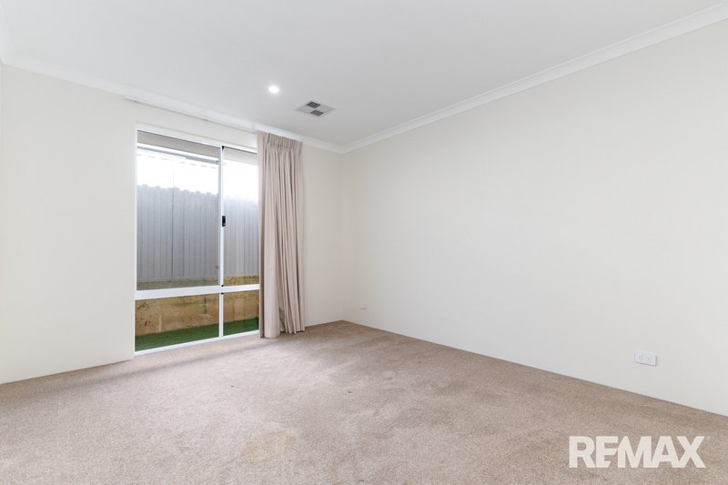 Photo - 14 Nasturtium Road, Sinagra WA 6065 - Image 9
