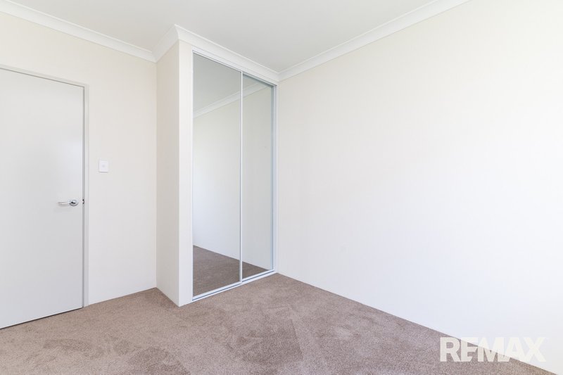 Photo - 14 Nasturtium Road, Sinagra WA 6065 - Image 14