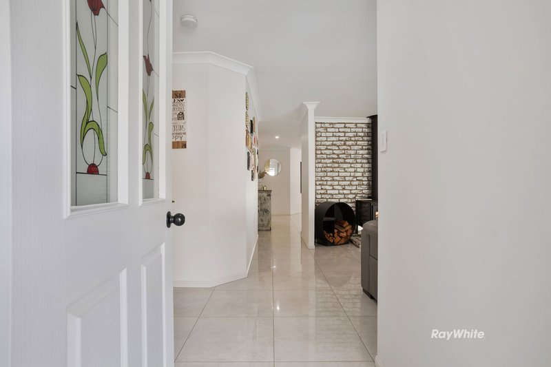 Photo - 14 Nautilus Close, Karalee QLD 4306 - Image 2